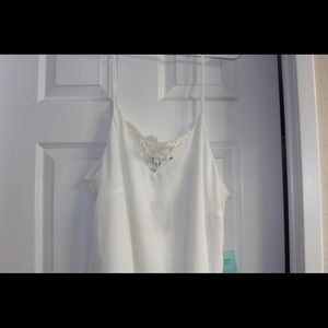 White tank top with lace detail shirt